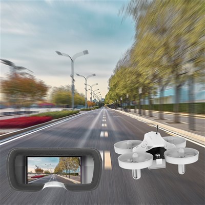 Kit dron FPV untuk latihan